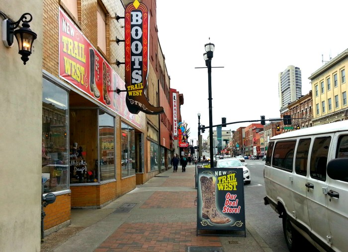 Cowboy boots store in Nashville