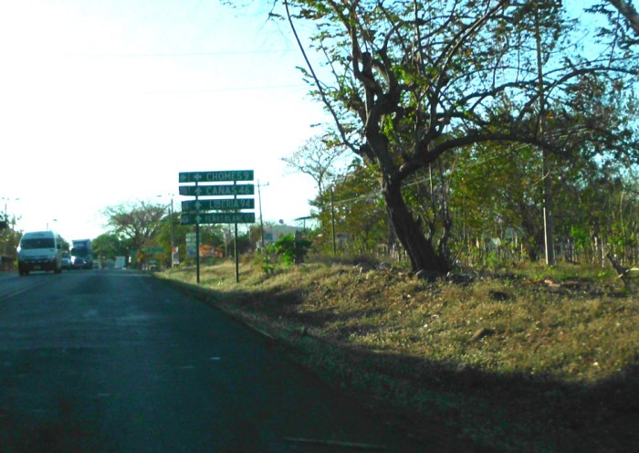 Costa Rica road sign