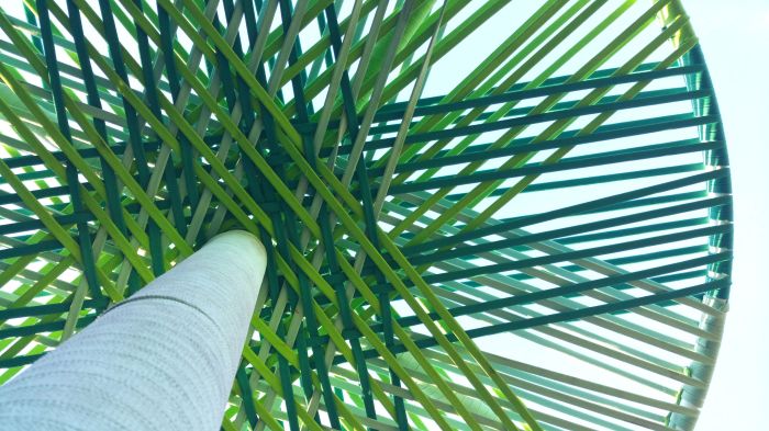 Los Trompos art display